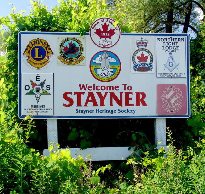 Stayner Ontario welcome sign